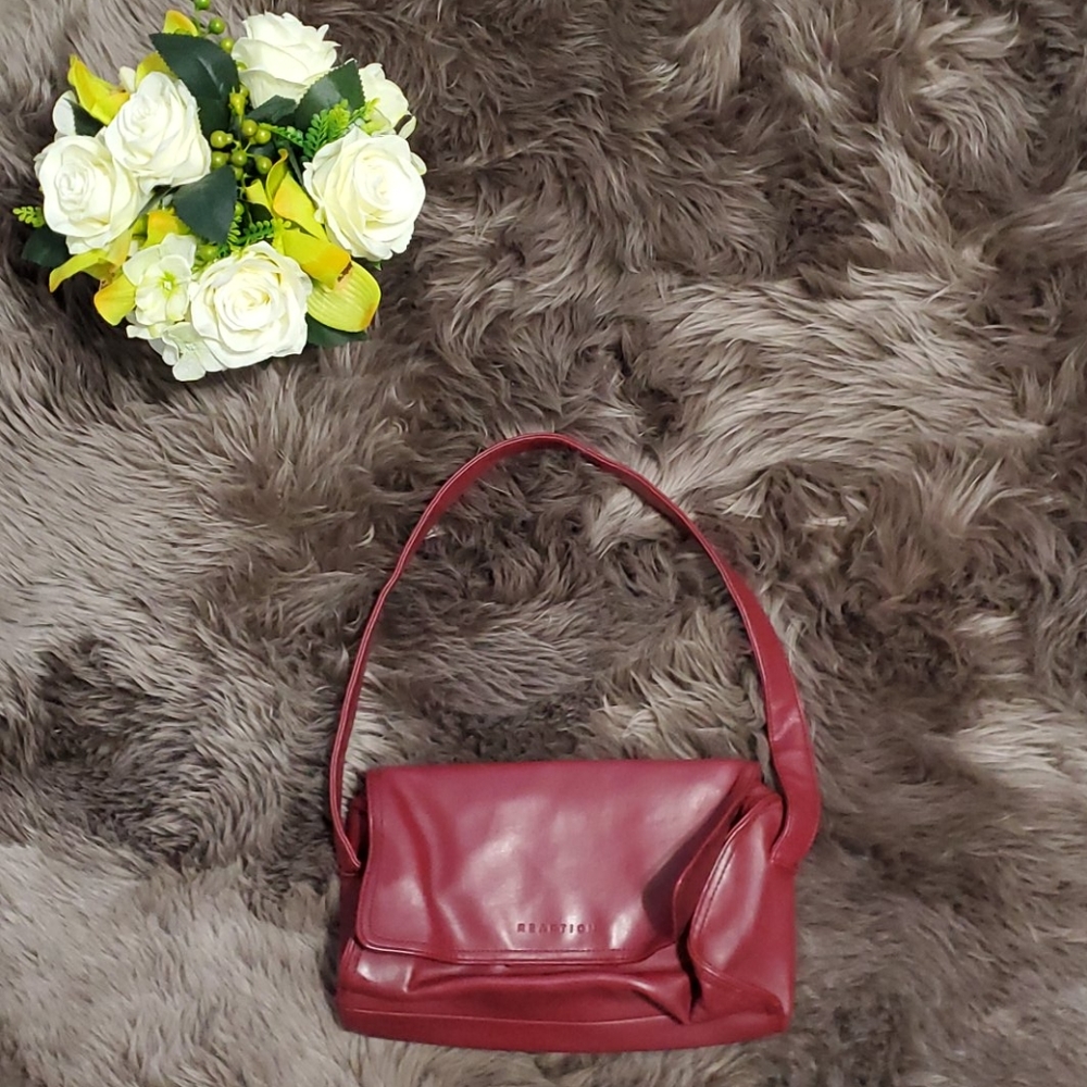 Reaction Kenneth Cole Red Shoulder Bag